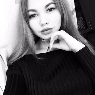 Model - HotMistressKarina ass