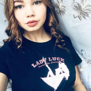 Model - HotMistressKarina striptease