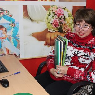 Model - Delicacy talks