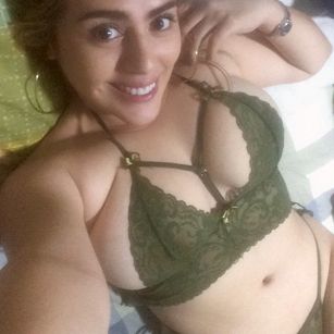 Model - PameANDERSON cum