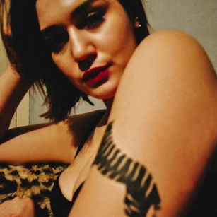 Model - Magical Woman pussy