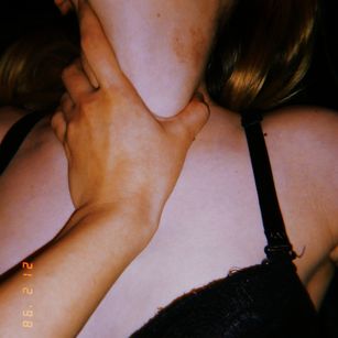 Model - 2sexy_girls cum