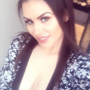 Model - Sonya naughty