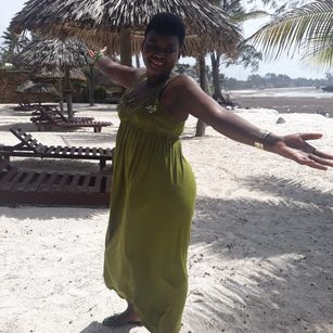 Model - Jacqueline Urudi Largeass