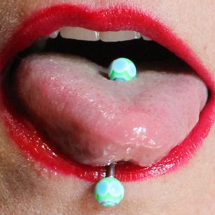 Model - Maxi Milf spanking