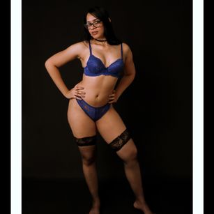 Model - Lana Belladonna curvy