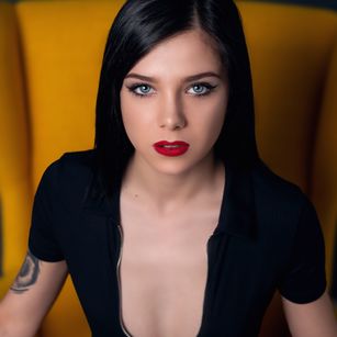 Model - MayaEvans sexy