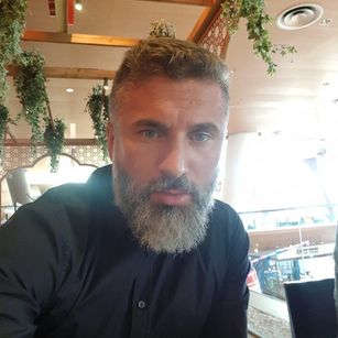 Model - Nicolas bigcock