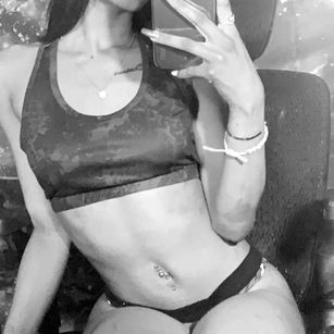 Model - PrincessZell sexy