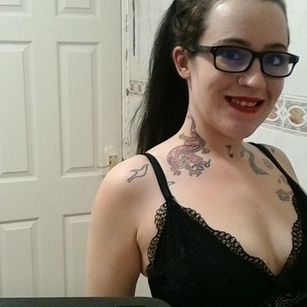 Model - MissDrunderstood humiliation