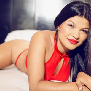 Model - allisonSaenz dildo