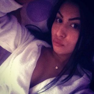 Model - Atena brunette