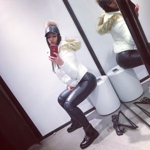 Model - Atena blowjob