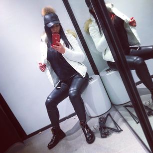 Model - Atena blowjob