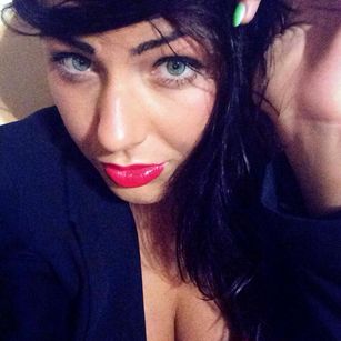 Model - Mindblowerrr 4