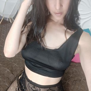 Model - Susan Taylor cum