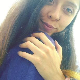 Model - Violet Queen petite