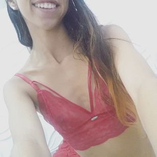 Model - Violet Queen latina