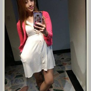 Model - Viviana fingering