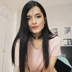 Model - Antonela  sexy