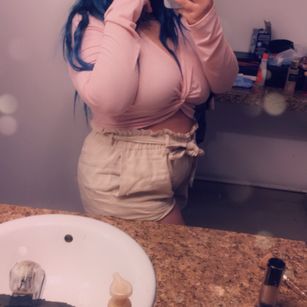 Model - lilcherrybomb ass