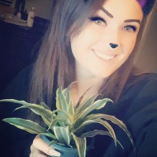 Model - Nora Ell cuckolding