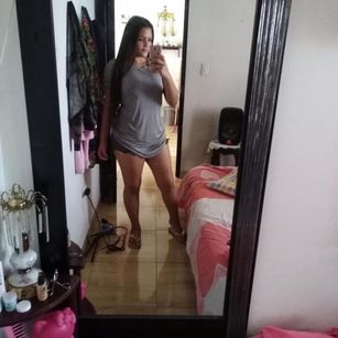 Model - Gabriela Montes Callme