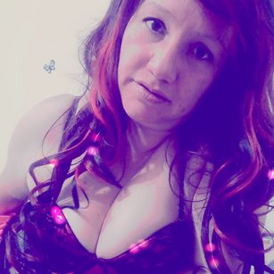 Model - BellaSweet pussy