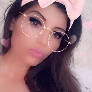 Model - brunett_sweet romantic