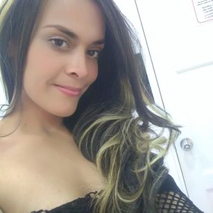 Model - ScarlettAlbas dildo