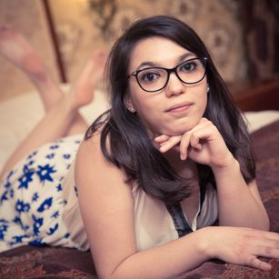 Model - LaraStorm milf