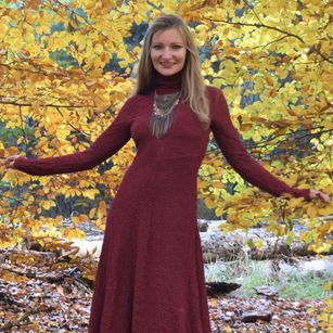 Model - Tantalising friendly