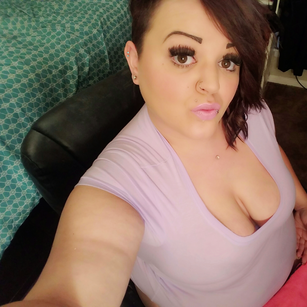 Model - PrettiandPierced 5