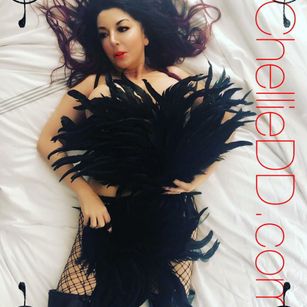 Model - ChellieDD boobs