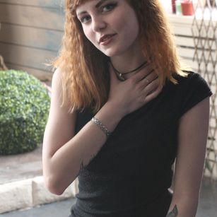 Model - AmandaShy pussy