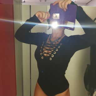 Model - shira garganta