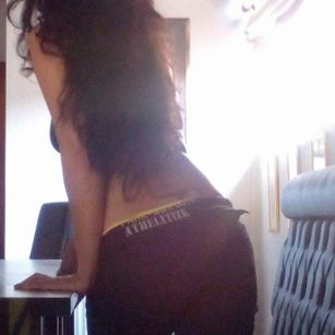 Model - brunett_sweet romantic