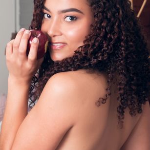 Model - SerenaBrownii Teasing