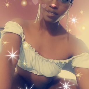 Model - Tiffany Johnson teens