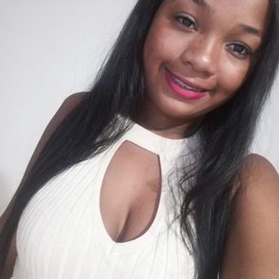 Model - Vera Purple latina