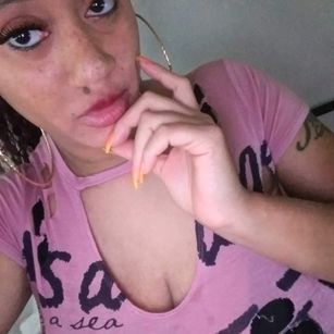 Model - Roxi Red XXX hugetits