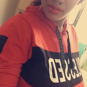 Model - Roxi Red XXX queen