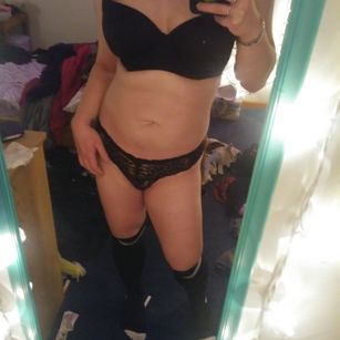 Model - Carter Swane leather