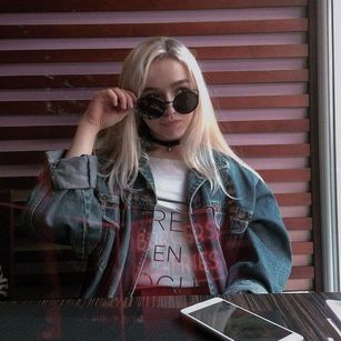 Model - Julia conversation