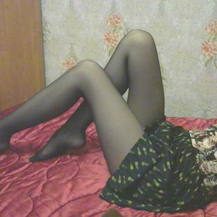 Model - Julylove shaved