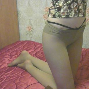 Model - Julylove footfetish