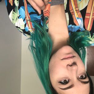 Model - Reverie Rose brat