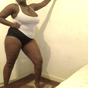 Model - Hardnipples bondage