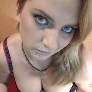 Model - IrmaShine sexy