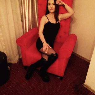 Model - MissMi woman